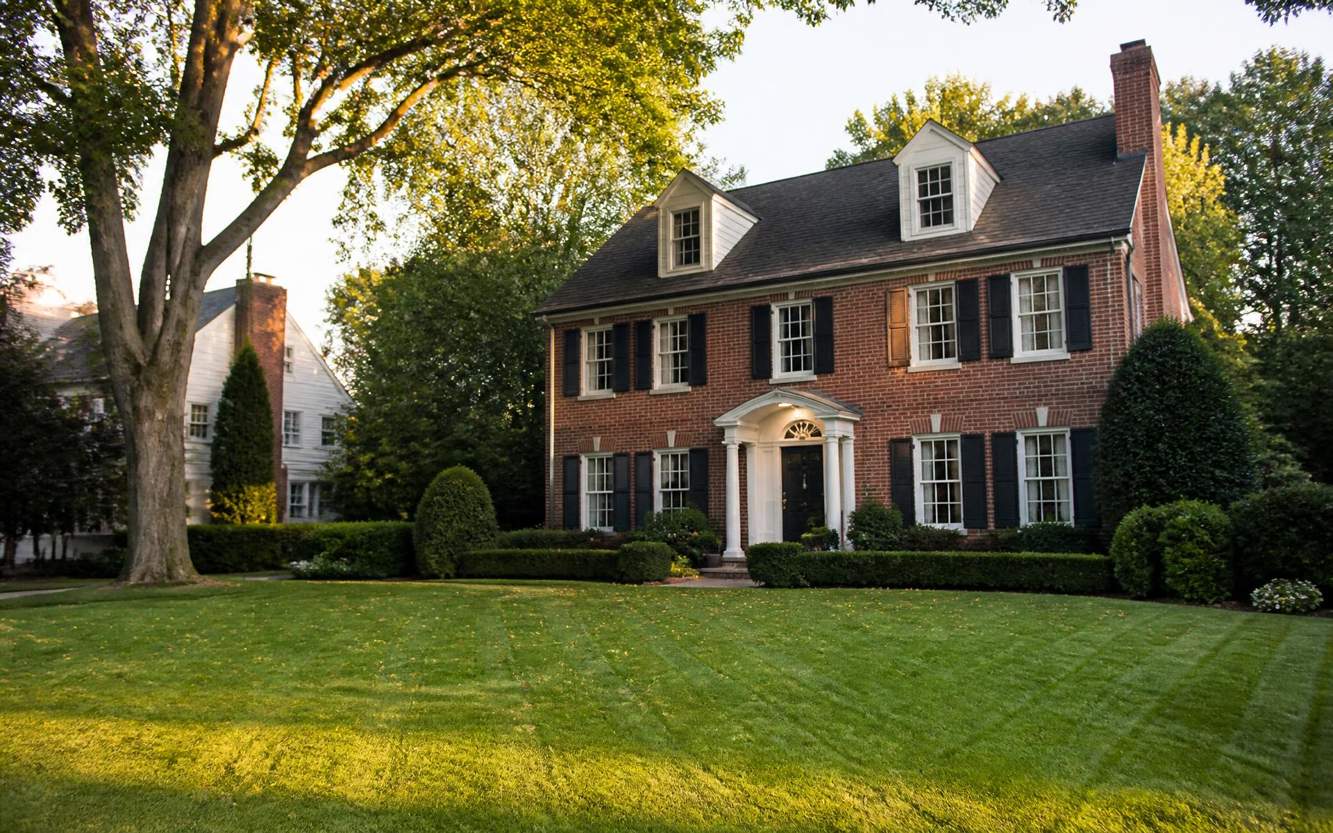 A renovated brick ranch home on a Cotswold street in Charlotte, North Carolina